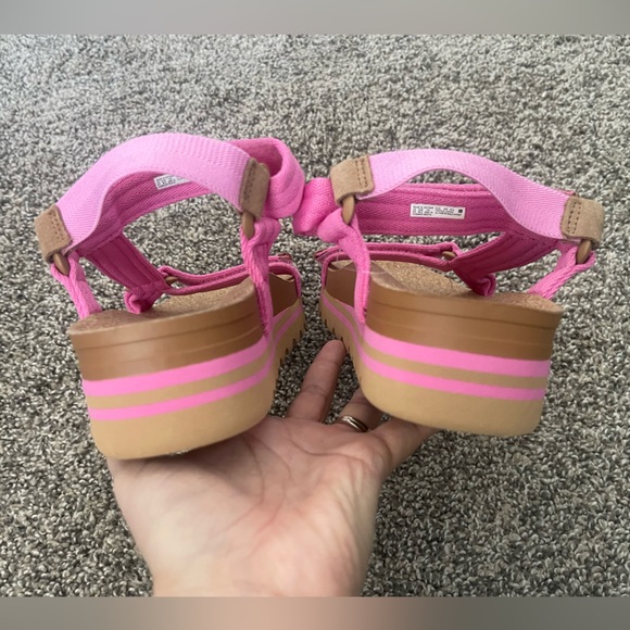 NEW Women’s Reef Cushion Rem HI Malibu Pink Sandals Size 9.5 - Picture 8 of 9